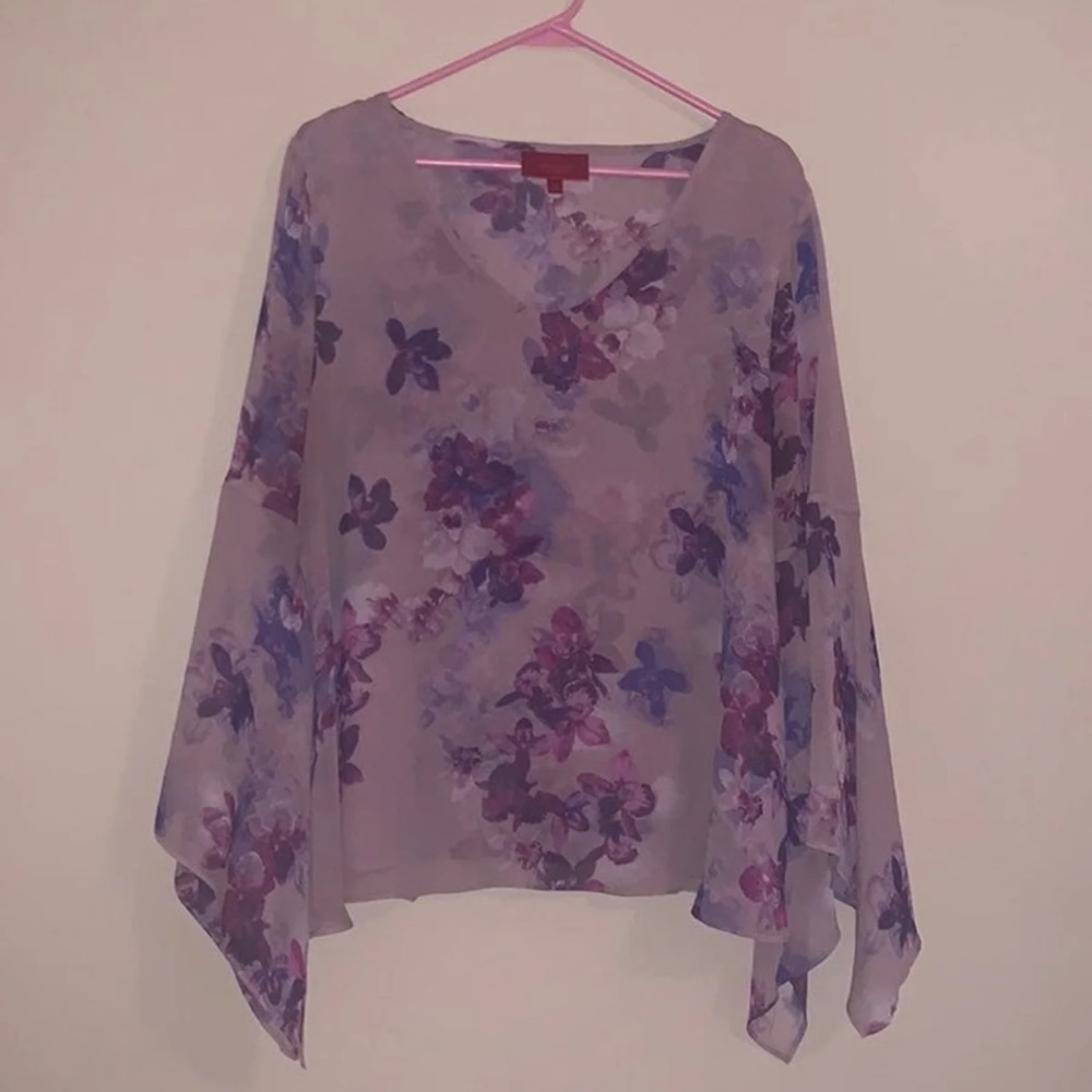 Jennifer Lopez Blouse!